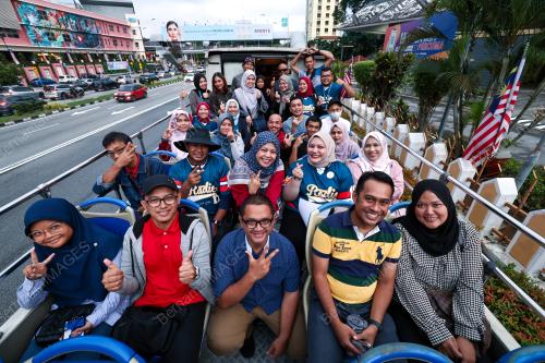 BERNAMA RADIO HOP ON HOP OFF