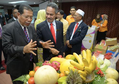 KL16_10112014_DBKL_MoU_FAMA