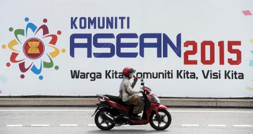 KL16_11112015_ASEAN