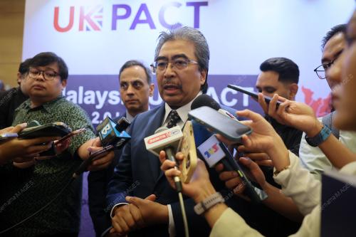 KL16_11122025_UK_PACT