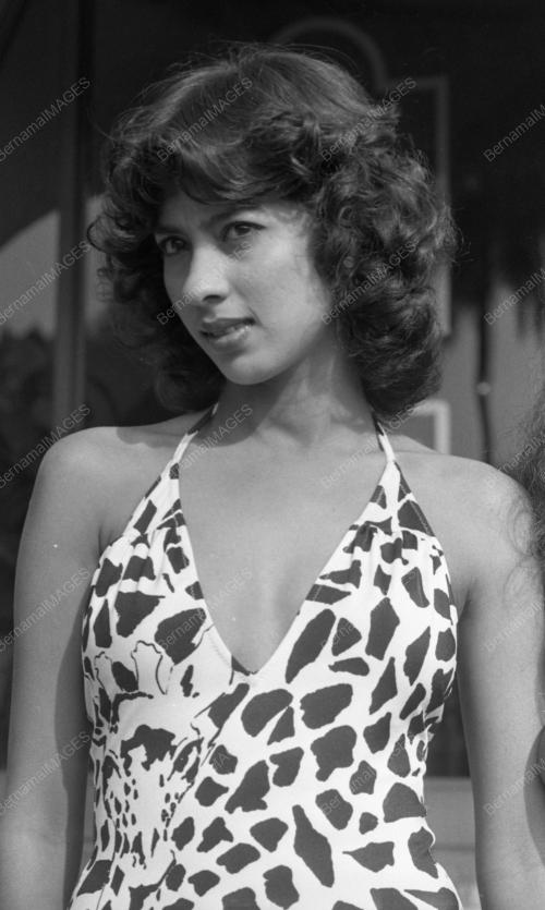 KL16_12012015_KONTES_RATU_CANTIK