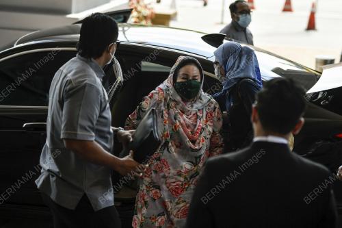 DATIN SERI ROSMAH MANSOR