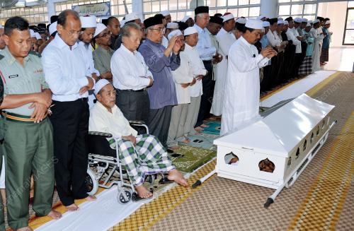 KL16_12062012_JAMIL_KHIR