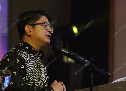 DATUK EWON BENEDICK