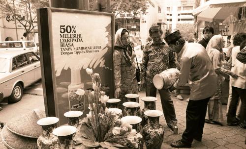 KL16_130490_HARIRAYA