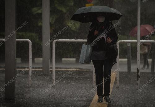 MONSUN BARAT DAYA