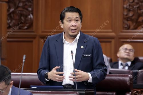 DATUK LUKANISMAN AWANG SAUNI