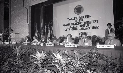 MESYUARAT MENTERI EKONOMI ASIA