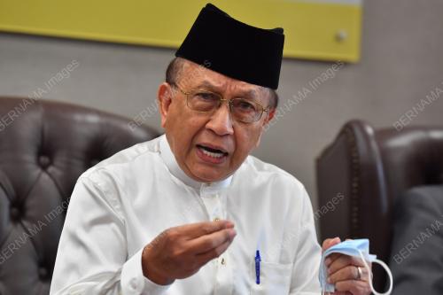 TAN SRI DR RAIS YATIM