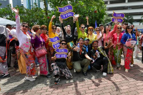 KERETAPI SARONG 2024