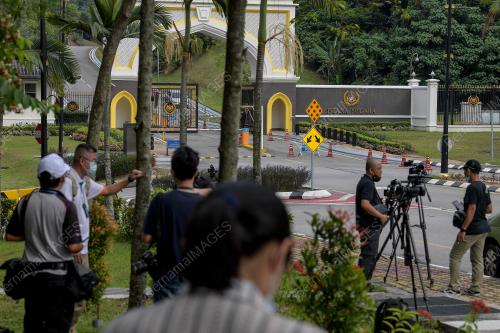 YDPA TANGGUH PERJUMPAAN BERSAMA LIM GUAN ENG DAN MOHAMAD SABU