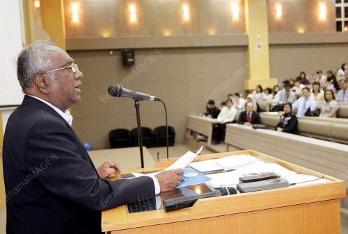 DR RAMON NAVARATNAM