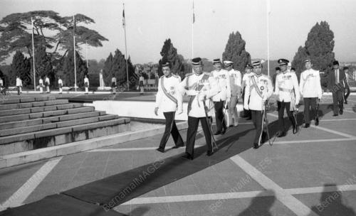 KL16_15012015_HARI_PAHLAWAN