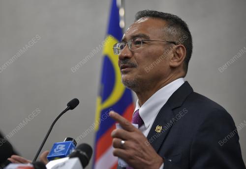 DATUK SERI HISHAMUDDIN TUN HUSEEIN
