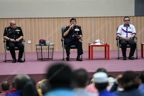 DATUK SERI MAZLAN LAZIM