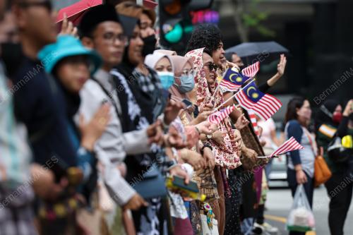 KERETAPI SARONG 2022