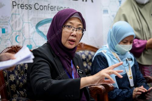 DR ZALIHA MUSTAFA