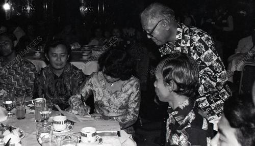 PERTANDINGAN MENULIS CERPEN