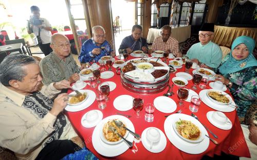 KL16_17082013_AIDILFITRI