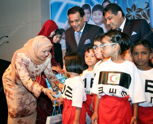NOORAINEE ABDUL RAHMAN