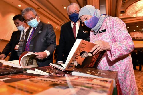 DATUK SERI NANCY SHUKRI
