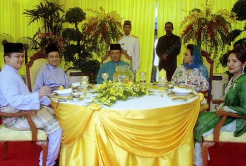 KL16_19022016_JAMUAN_TEH