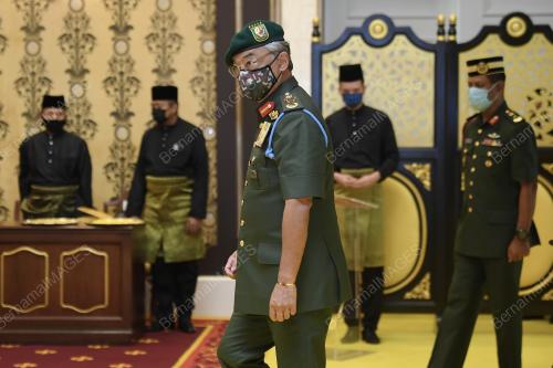 AL-SULTAN ABDULLAH RI'AYATUDDIN AL-MUSTAFA BILLAH SHAH 