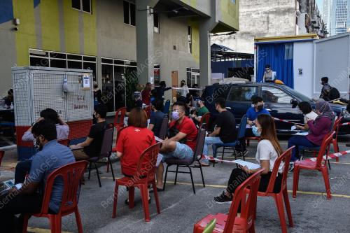 PROGRAM VAKSINASI PERTUGAS INDUSTRI PERHOTELAN PERSATUAN HOTEL BAJET DAN BISNES MALAYSIA
