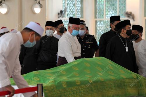 JENAZAH ALLAHYARHAMAH TUN RAHAH MOHAMED NOAH