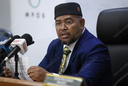 DATUK DR MOHD KHAIRUDDIN AMAN RAZALI