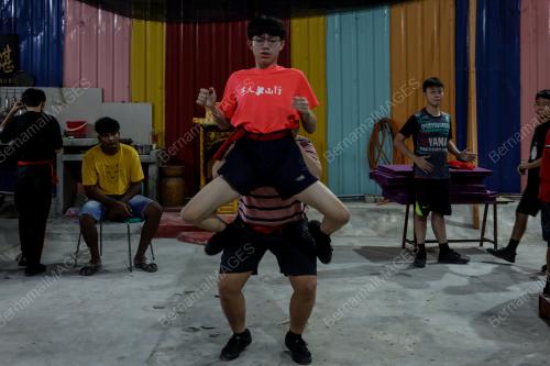 E-XIN DRAGON LION DANCE