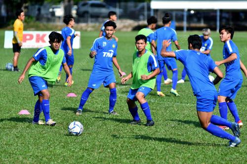 LATIHAN SKUAD BAWAH 19 TAHUN