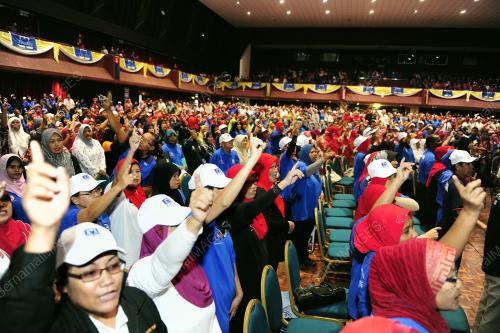 TAN SRI MUHYIDDIN YASIN