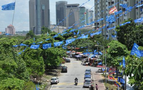 KL16_23022013_BENDERA