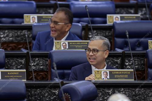 KL16_23022026_PARLIMEN