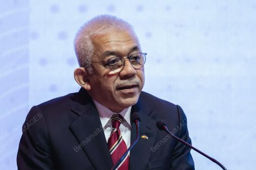 DATUK MUHTAR HASHIM