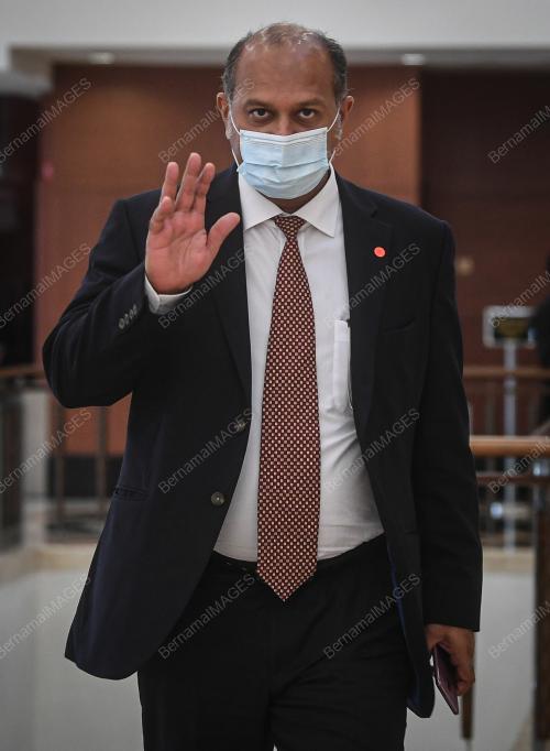 PERSIDANGAN PARLIMEN PENGGAL KETIGA