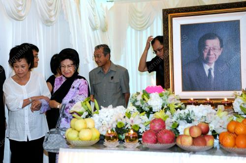 KL16_23122012_LIM_KENG_YAIK