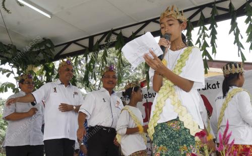 DATUK MAGLIN DENNISN D'CRUZ