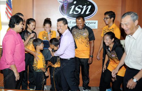 KL16_24042015_CDM_ATLET
