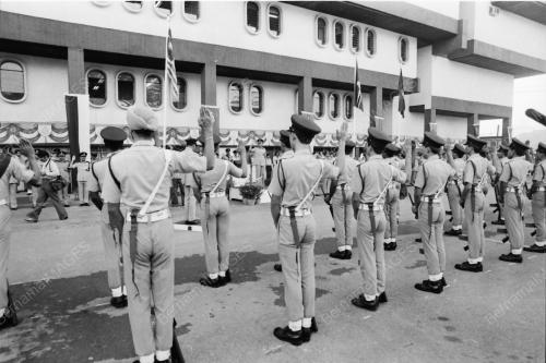 HARI POLIS
