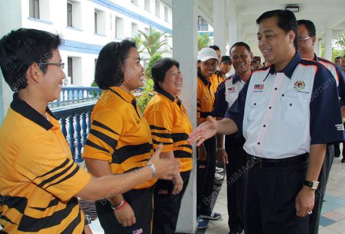 ISMAIL SABRI YAAKOB
