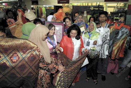 ROSMAH MANSOR