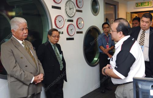 TAN SRI DR ABU HASSAN OMAR