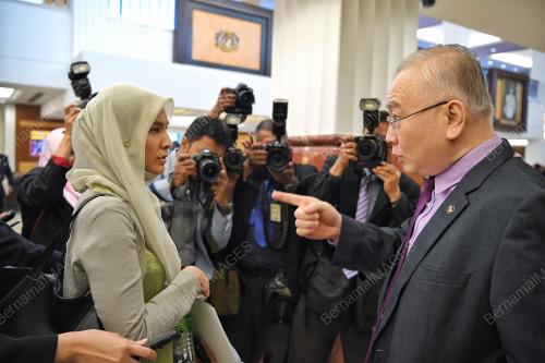 KL16_25072018_PARLIMEN