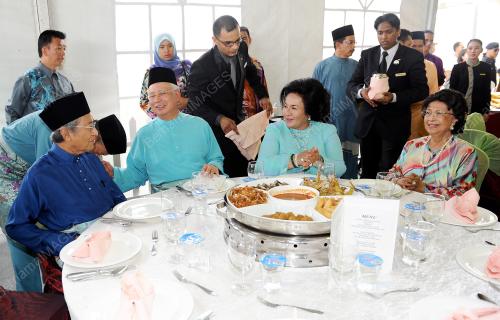 KL16_25082012_TUN_MAHATHIR