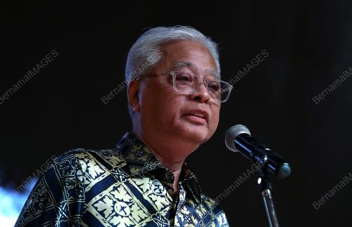 DATUK SERI ISMAIL SABRI YAAKOB