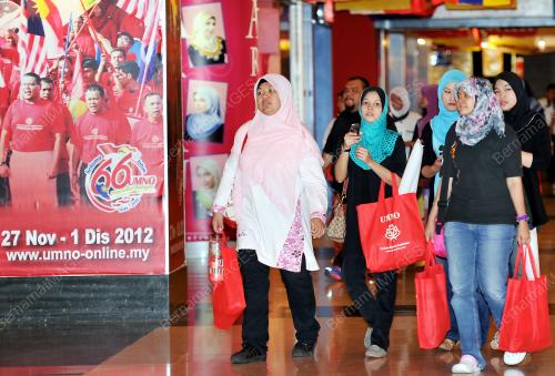 KL16_25112012_UMNO