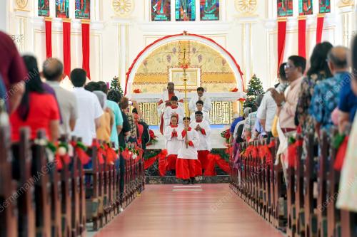 TINJAUAN HARI NATAL