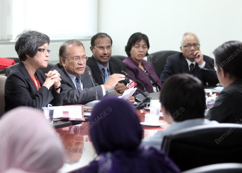 TAN SRI HASMY AGAM